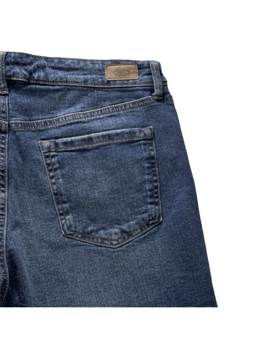 Sofia Jeans by Sofia Vergara Lila Easy Short High Low Hem Medium Wash Denim - Picture 5 of 6